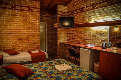 Beenleigh Village Motel - Accommodation Port Macquarie 6