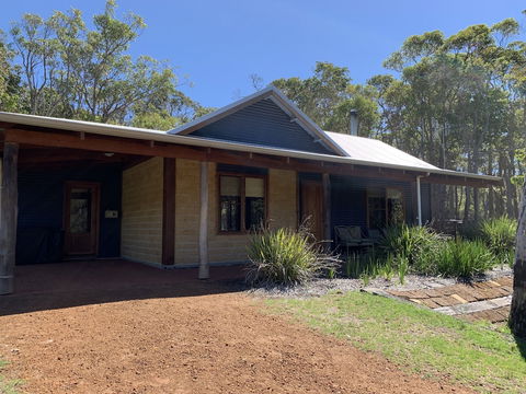 Denmark Forest Retreat - Accommodation Port Macquarie 0