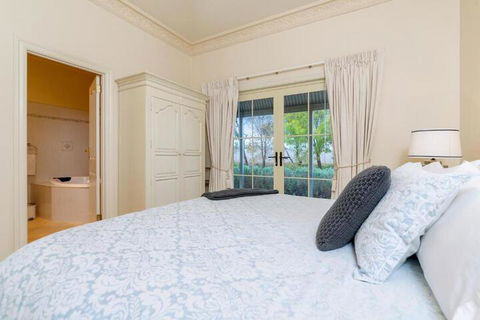 Barossa Vineyard Cottages - Accommodation Port Macquarie 7