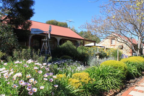 Langmeil Cottages - Accommodation Port Macquarie 4