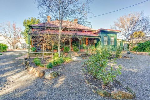 Tanunda Cottages - Accommodation Port Macquarie 2
