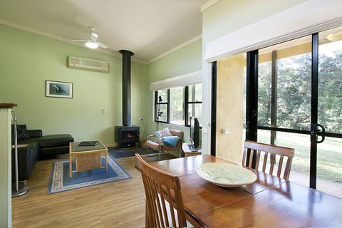 Milton Country Cottages - Accommodation Port Macquarie 4