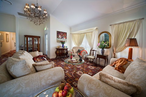 Katoomba Manor - Accommodation Port Macquarie 3