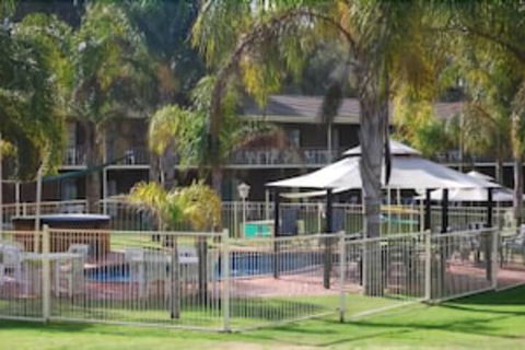 Tocumwal Golf Resort - Accommodation Port Macquarie 1