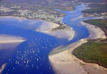 Dolphin Waters Tin Can Bay - Accommodation Port Macquarie 0