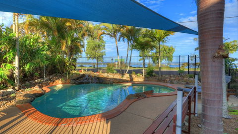 Dolphin Waters Tin Can Bay - Accommodation Port Macquarie 1