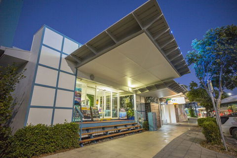 Cairns Central YHA - Hostel - Accommodation Port Macquarie 1