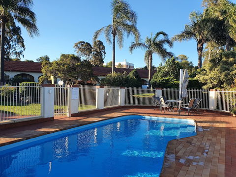 McNevin's Warwick Motel - Accommodation Port Macquarie 4