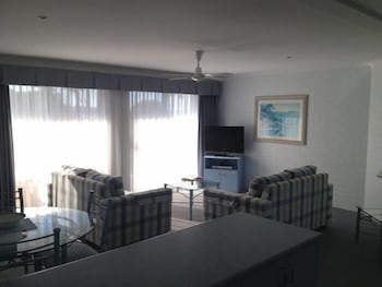 Breakers Apartments Mollymook - Accommodation Port Macquarie 6
