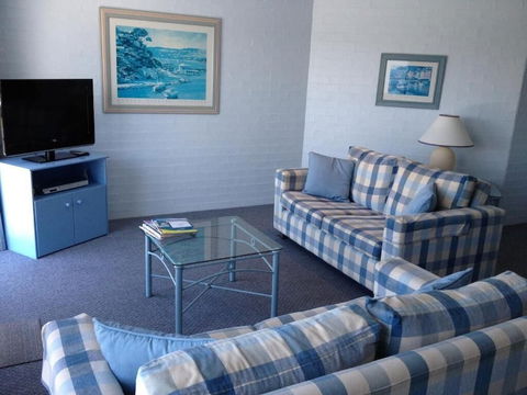 Breakers Apartments Mollymook - Accommodation Port Macquarie 5