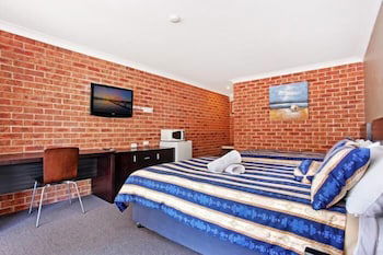 Lake Macquarie Motor Inn - Accommodation Port Macquarie 0