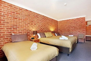 Lake Macquarie Motor Inn - Accommodation Port Macquarie 2