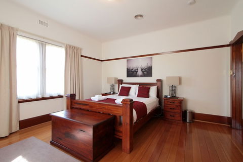 Moonah Central Apartments - Accommodation Port Macquarie 4