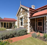 Trafalgar Premium Vintage Suites - Accommodation Port Macquarie