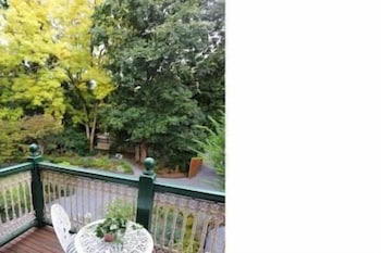 Mary Card's Coach House - Accommodation Port Macquarie 1