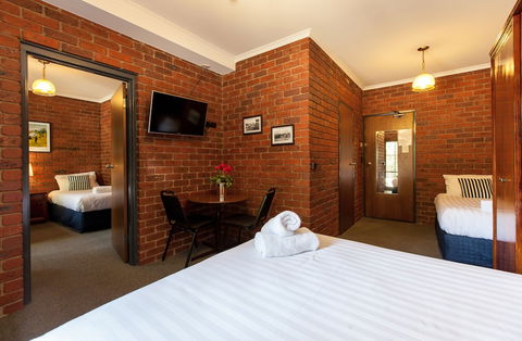 Armour Motor Inn - Accommodation Port Macquarie 5