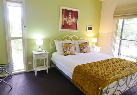 Apple Tree Cottage & Studio - Accommodation Port Macquarie 3
