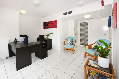 Golden Sands Beachfront Apartment Resort - Accommodation Port Macquarie 5