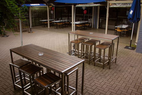 Sunnyside Tavern - Accommodation Port Macquarie 1