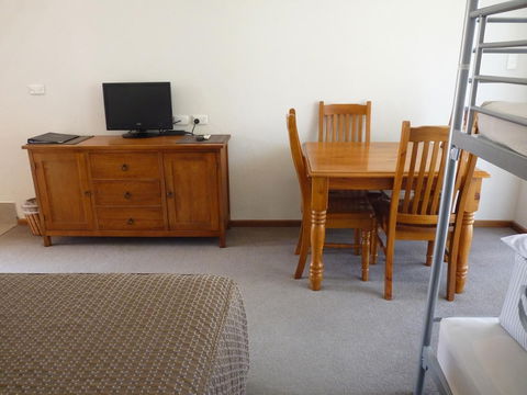Coonawarra Motor Lodge - Accommodation Port Macquarie 6