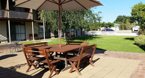 Coonawarra Motor Lodge - Accommodation Port Macquarie 1
