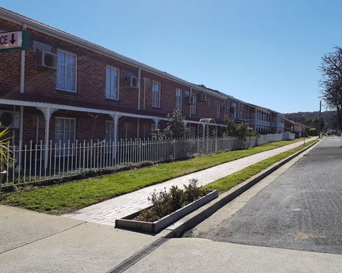 Golden Age Motor Inn Queanbeyan - Accommodation Port Macquarie 4