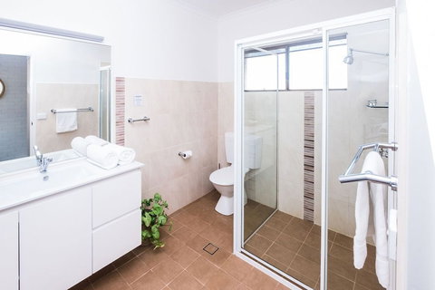 Mollymook Seascape Motel & Apartments - Accommodation Port Macquarie 5