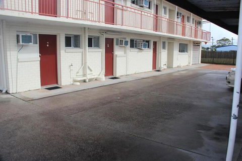 Caloundra Suncourt Motel - Accommodation Port Macquarie 1