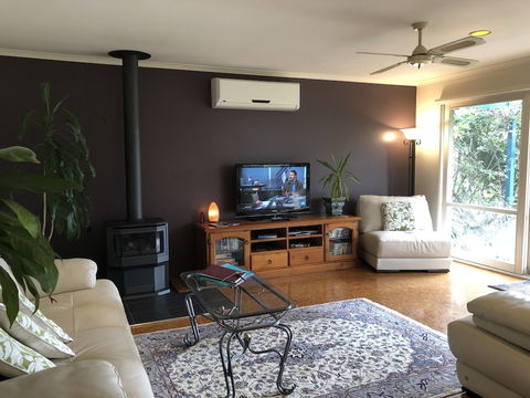 Countryside Connections Spa Cottage - Accommodation Port Macquarie 4
