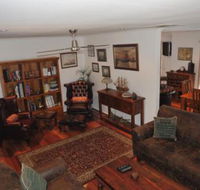 The Pommy Tree - Accommodation Port Macquarie