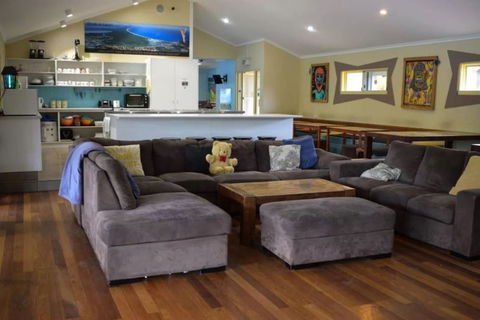Flashpackers Hervey Bay Hostel - Accommodation Port Macquarie 2