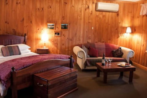 Balingup Heights Hilltop Forest Cottages - Accommodation Port Macquarie 0