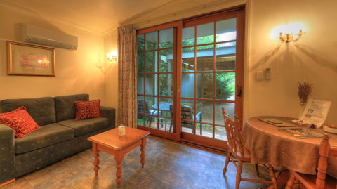 Chalets Lumineux - Accommodation Port Macquarie 6