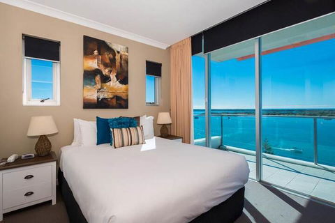 Silvershore Apartments On The Broadwater - Accommodation Port Macquarie 7
