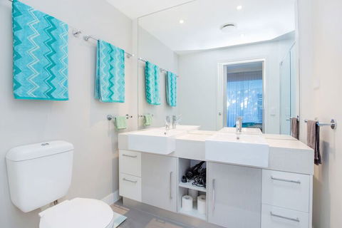 Silvershore Apartments On The Broadwater - Accommodation Port Macquarie 1