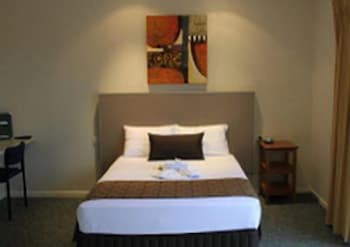 Emerald Executive Apartments - Accommodation Port Macquarie 4