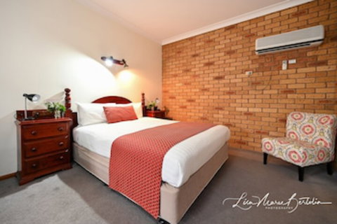 Narrandera Club Motor Inn - Accommodation Port Macquarie 0