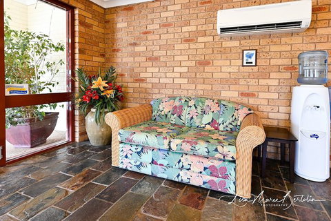 Narrandera Club Motor Inn - Accommodation Port Macquarie 3