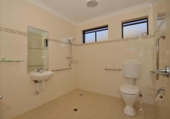 The Tower Hotel Kalgoorlie - Accommodation Port Macquarie 2