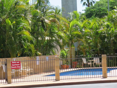 Emerald Gardens Motel & Apartments - Accommodation Port Macquarie 0