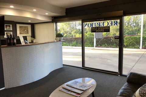 Logan City Motor Inn - Accommodation Port Macquarie 4