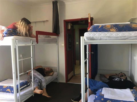 Beachside Backpackers - Accommodation Port Macquarie 1