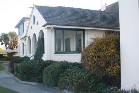 The Dormie House - On The Golf Course - Accommodation Port Macquarie 1