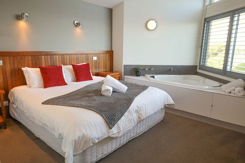 Tides Apartments - Accommodation Port Macquarie 0