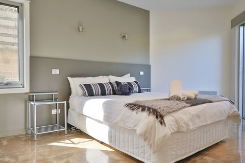 Tides Apartments - Accommodation Port Macquarie 1