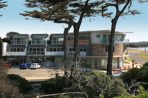 Four Kings Apartments - Accommodation Port Macquarie 0