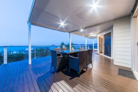 Hydeaway Bay Beach House - Accommodation Port Macquarie 0