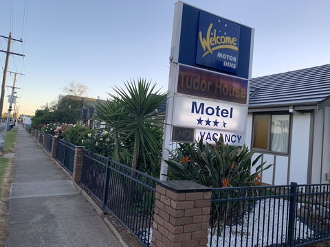 Tudor House Motel - Accommodation Port Macquarie 1
