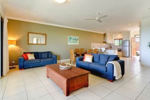 Blue Waters Views - Accommodation Port Macquarie 2