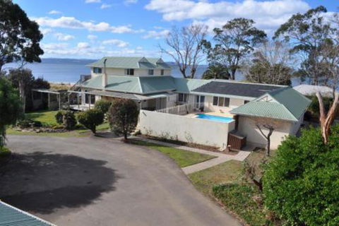 Bambra Reef Lodge - Accommodation Port Macquarie 0